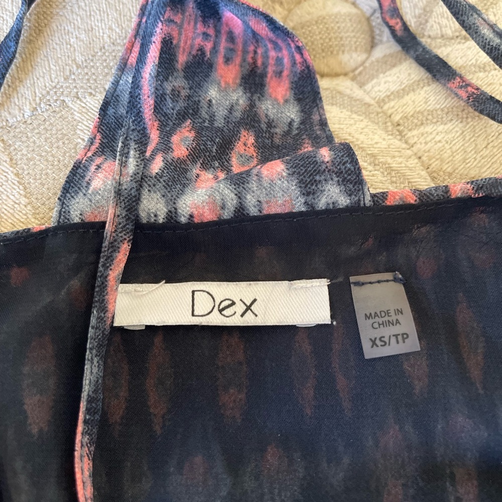 Dex  Top - Picture 4 of 7